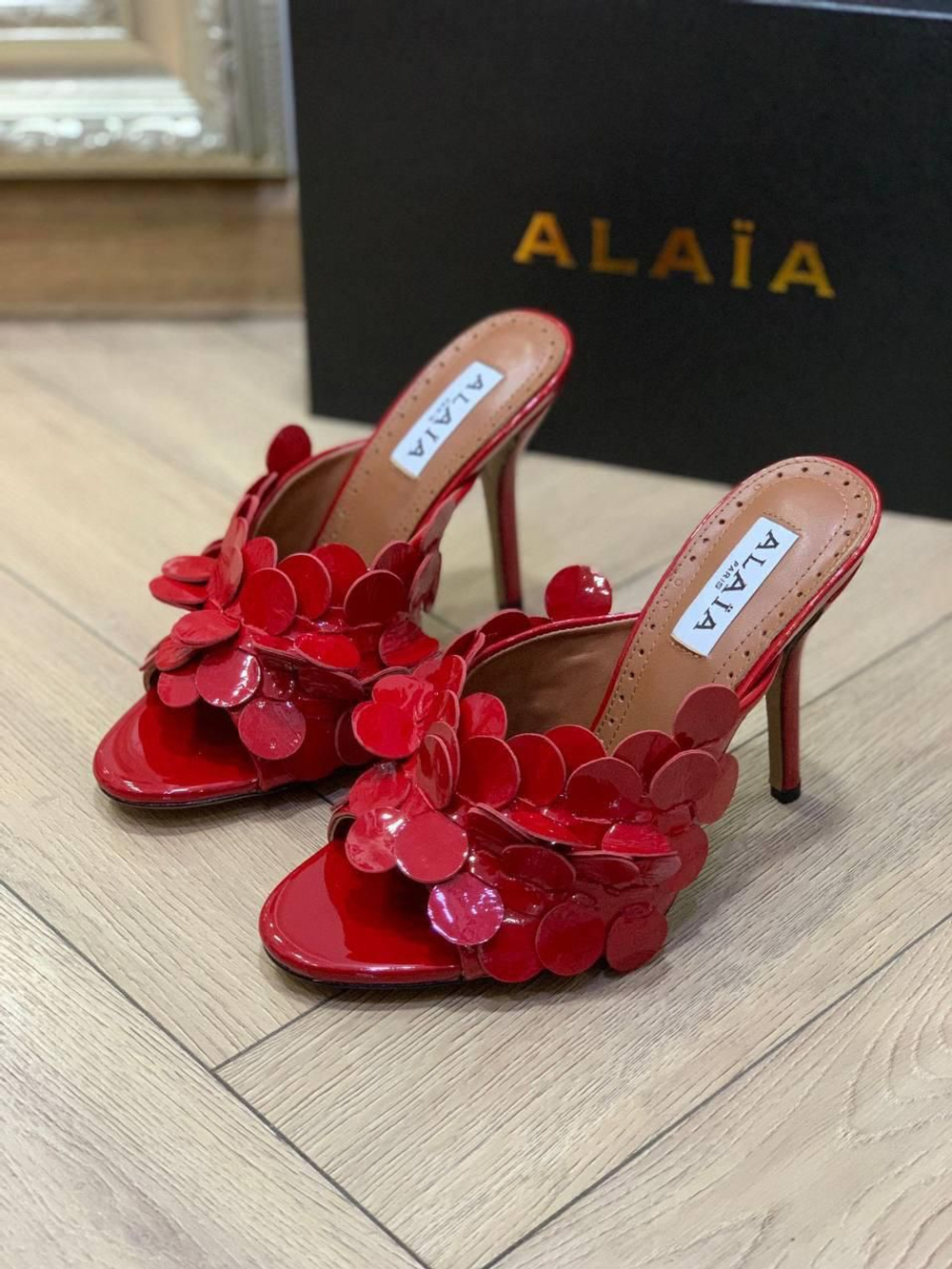 Босоножки Alaia