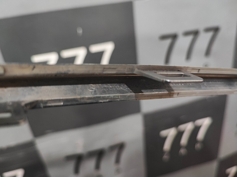 Молдинг переднего бампера Mercedes GLE V167 18- Б/У Оригинал A1678858303