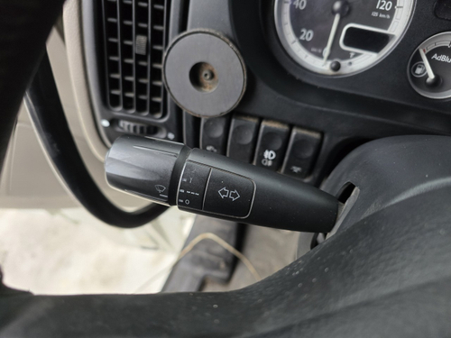 Переключатель подрулевой левый 2017г.