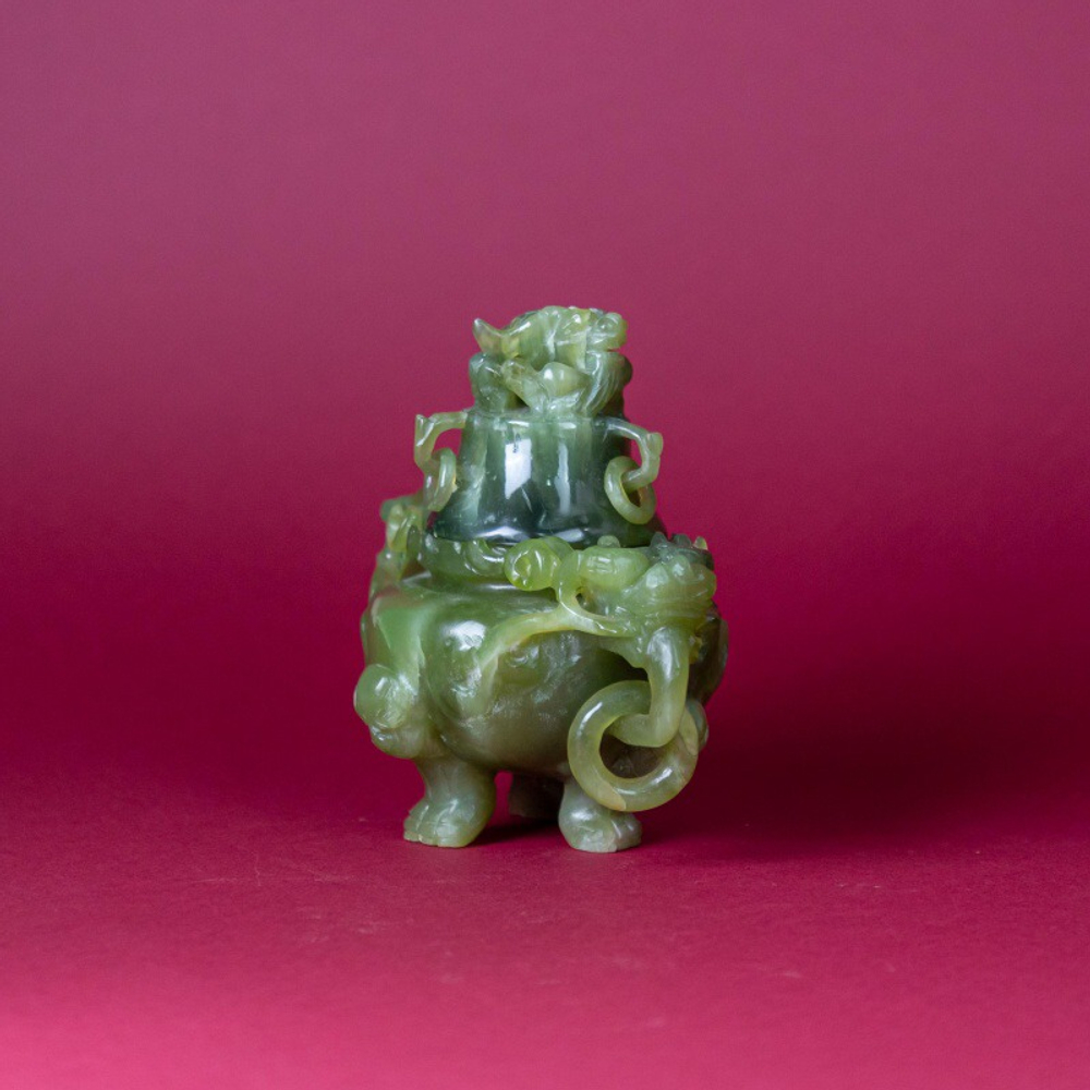 Каменная ваза-курильница