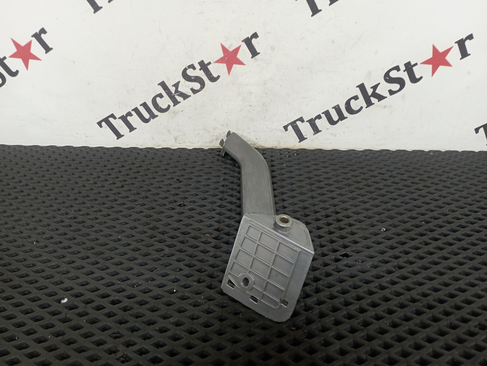 Ручка двери внутренняя левая 2023г