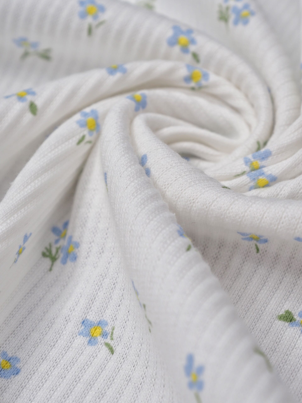 Ткань кашкорсе лайкра с хлопком, нежная, цвет теплый белый с принтом, ширина 145 см