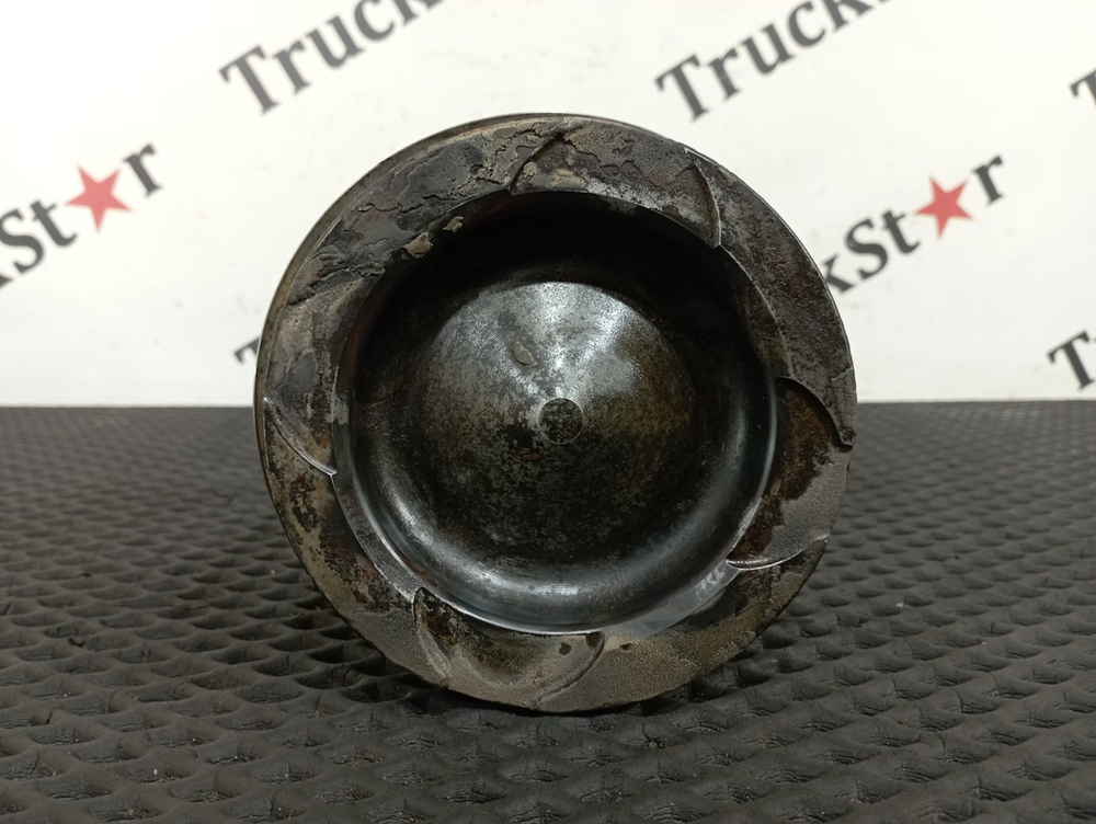 Поршень с шатуном