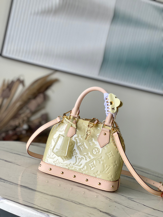 Louis Vuitton Alma BB