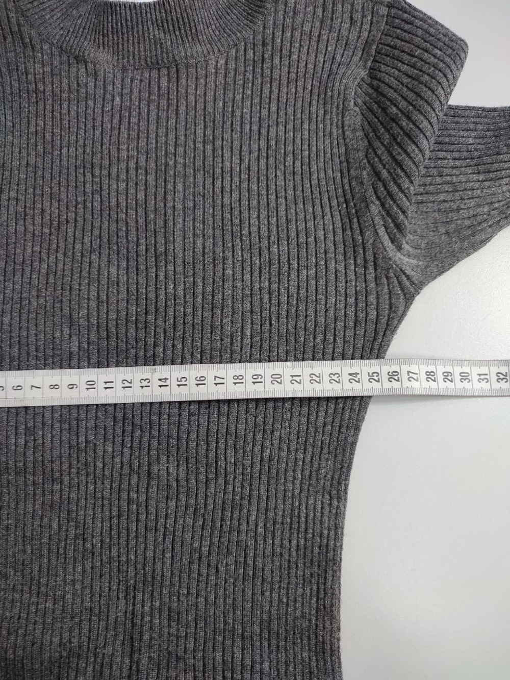 Платье Monki стильное 40 размер