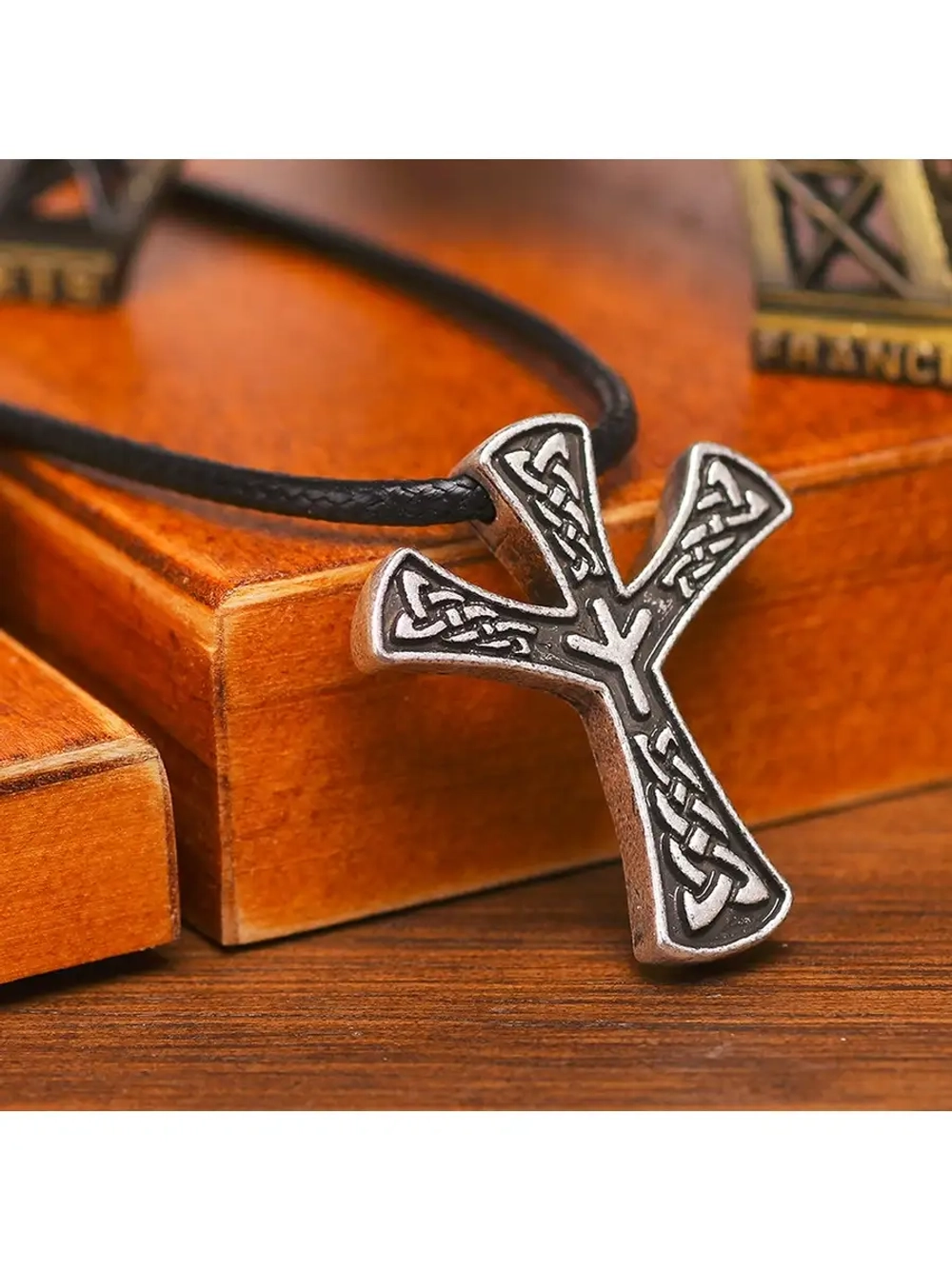 Подвеска скандинаская Лапа ястреба Ведрфельнира