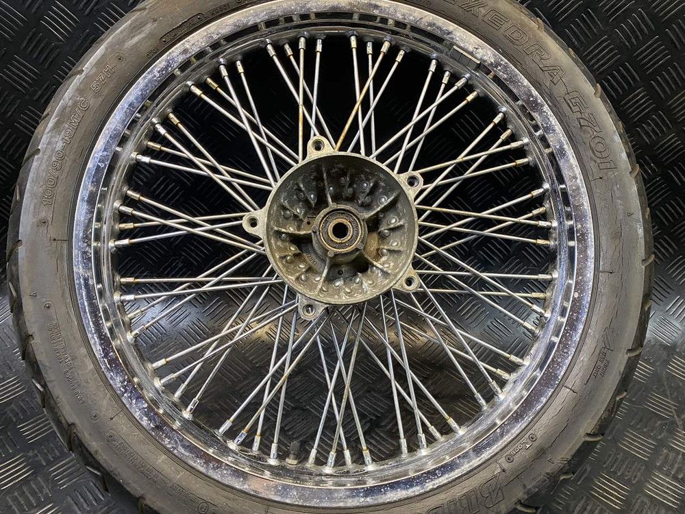 Колесо переднее Suzuki Intruder VS750 VR51A