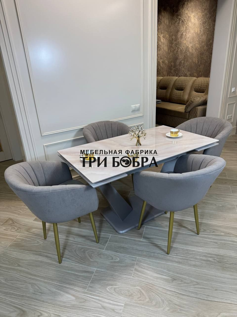 Кухонный раскладной стол "Вирджиния" , черный мрамор и 4 стула Версаль