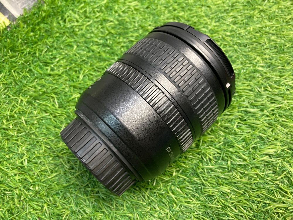 Nikon 18-70mm 3.5-4.5G ED-IF AF-S DX