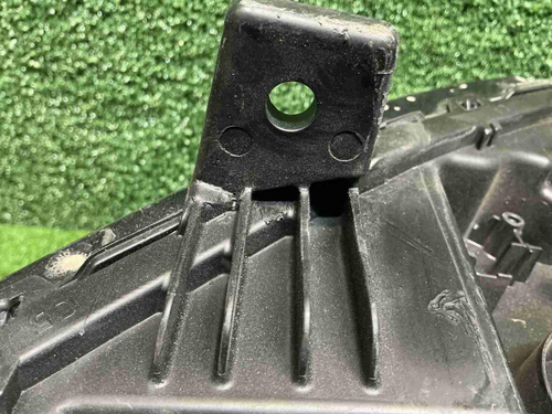 Фара правая Geely Tugella (2019-2024) LED