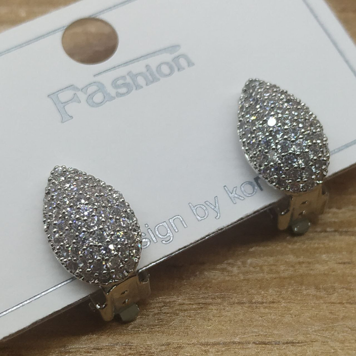 Клипсы Капля выпуклая стразы металл серебристый