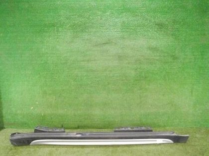 Накладка порога правая Mini Countryman F60 (16-23)