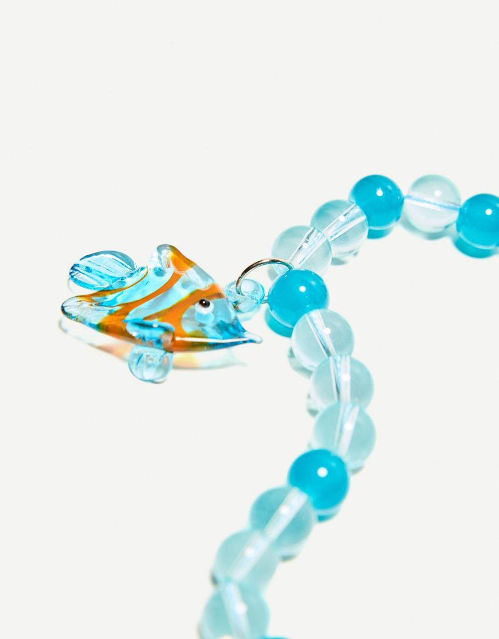 BERSHKA Ожерелье с подвеской рыбка, синий