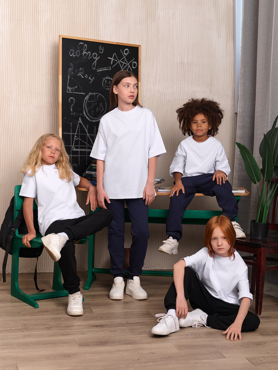 Футболка оверсайз SCHOOL белая