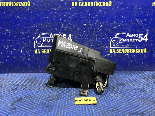 Блок предохранителей подкапотный MAZDA MAZDA6 2003