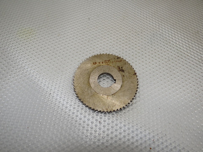 Фреза отрезная дисковая по металлу 63х3х16мм. z=64 Р6М5 СССР с фаской со шпонкой