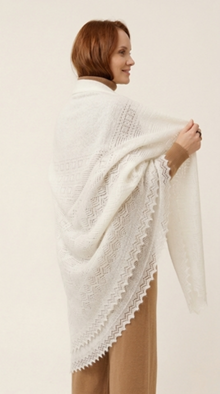 Оренбургский пуховый платок П2-150-02 экрю