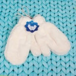 Варежки женские с мягким ворсом «Zima», цвет белый, эластичный манжет 6см, на шнурке, цвет белый зефир, 12,5*26см,( пакет с подвесом)