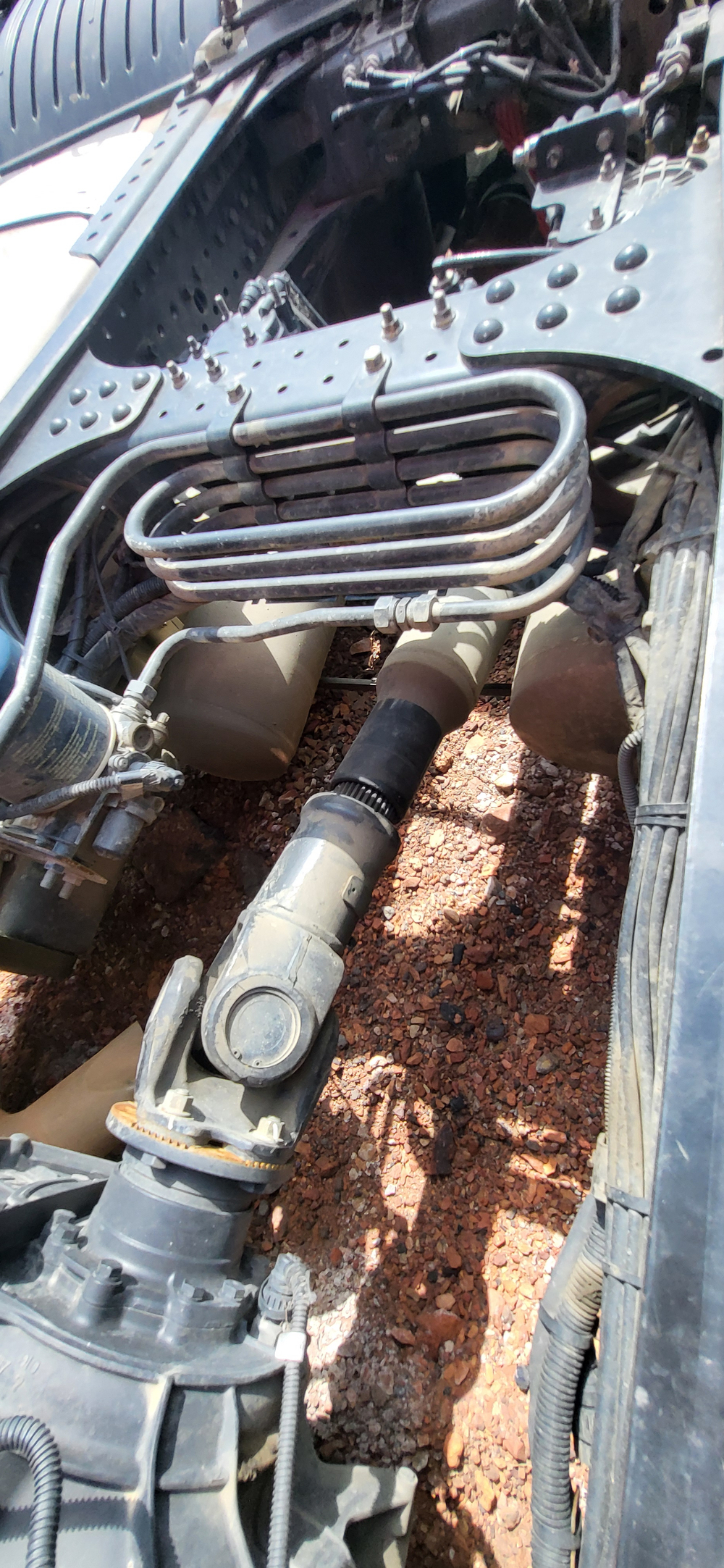 Foton AUMAN 4x2 Седельный тягач EST A 1846 AMT (Дизельный, 11,8 л, АТ, 470 л.с.)