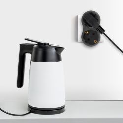 Разветвитель электрический ЭРА SPx-2e-B на 2 розетки с заземлением 16А черный