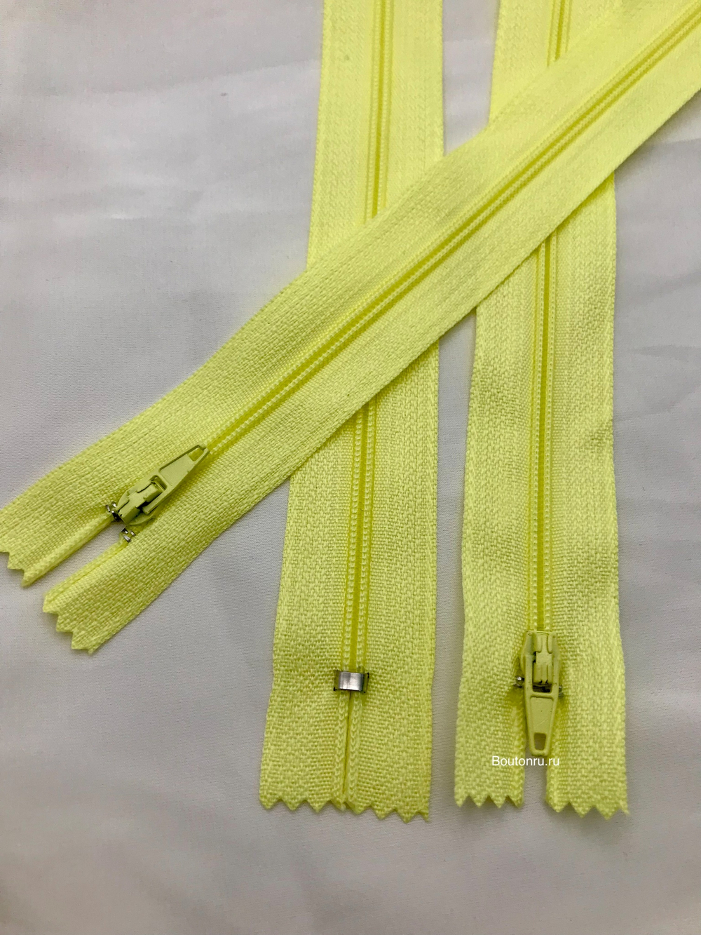 Молния светло-желтая (лимонная)