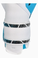 Вратарские перчатки Reusch Attrakt Aqua Evolution