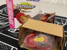 Правосторонний пускатель с искрами Launcher B165 от Takara Tomy