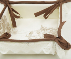 Набор махровых полотенец и корзинка Old Florence Амели коричневая оборка Италия