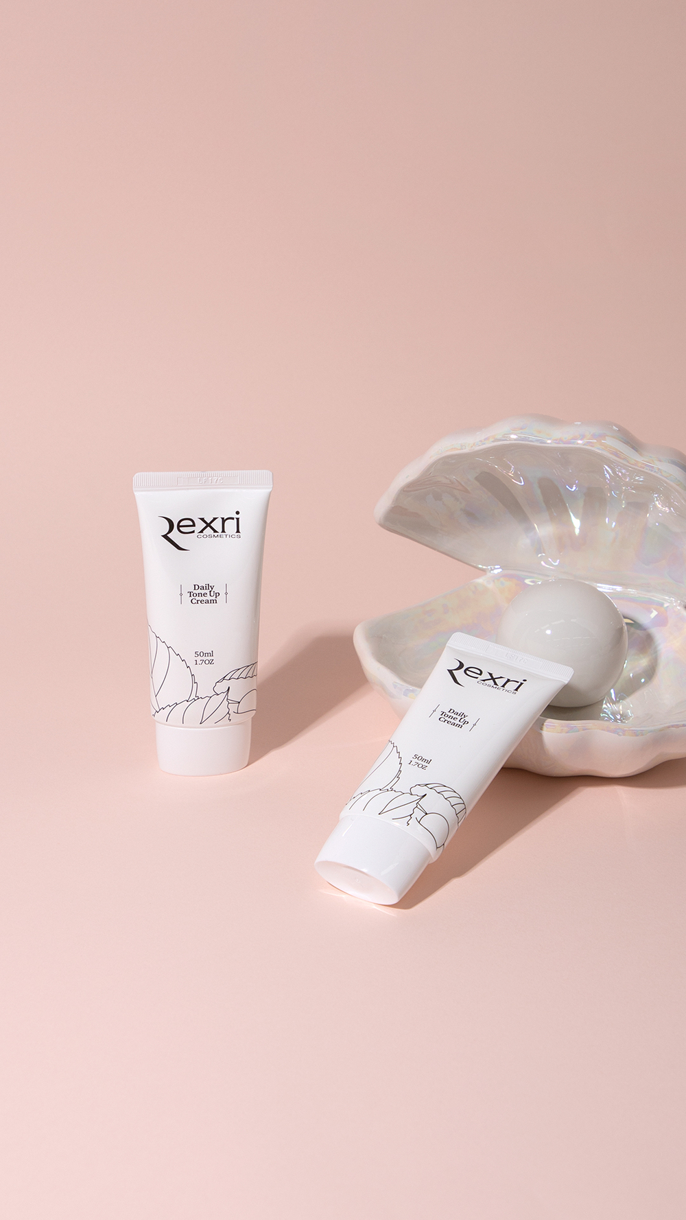 Ежедневный тональный крем с осветляющим эффектом Rexri Tone Up 50 мл