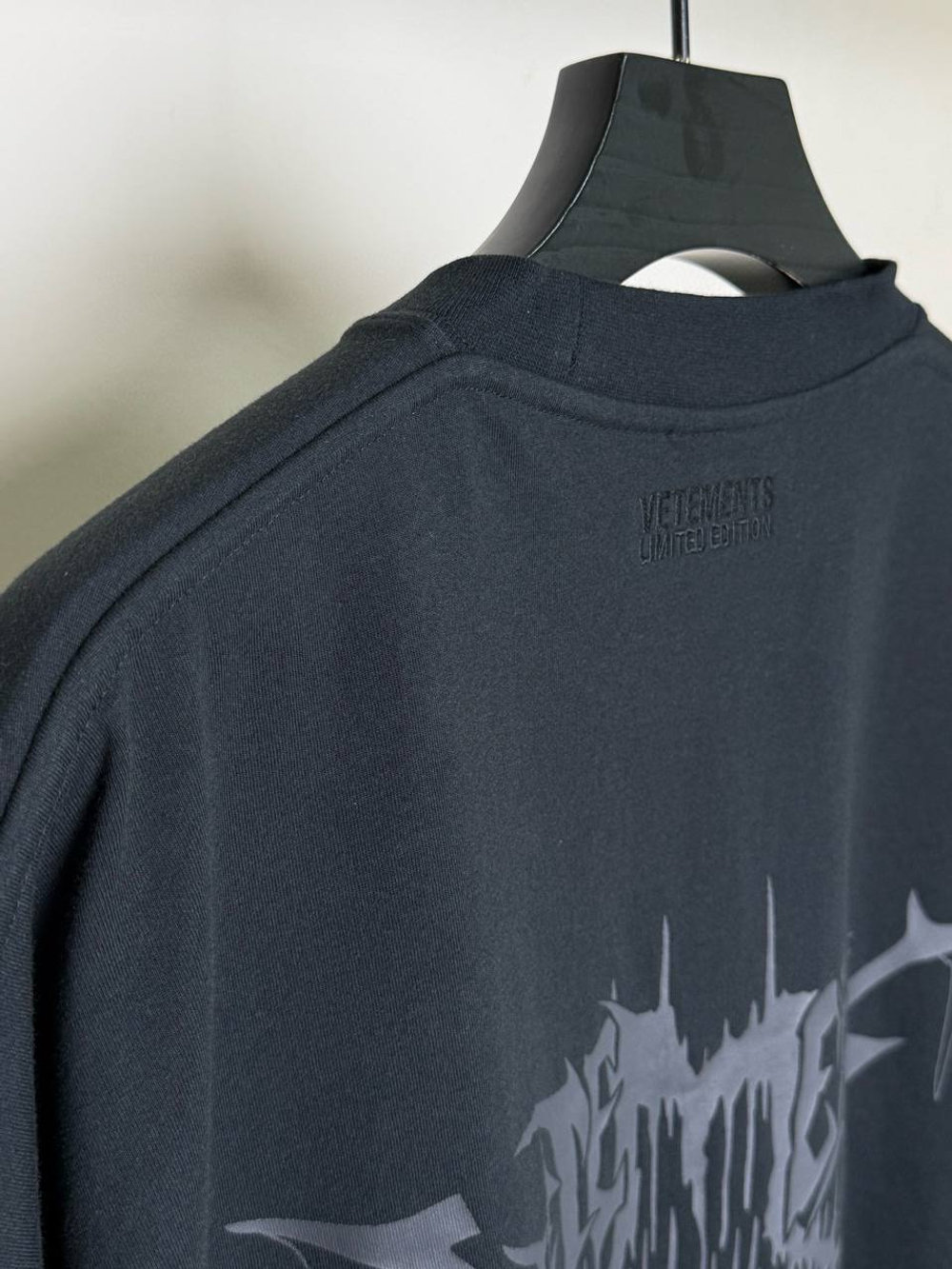 Футболка Vetements