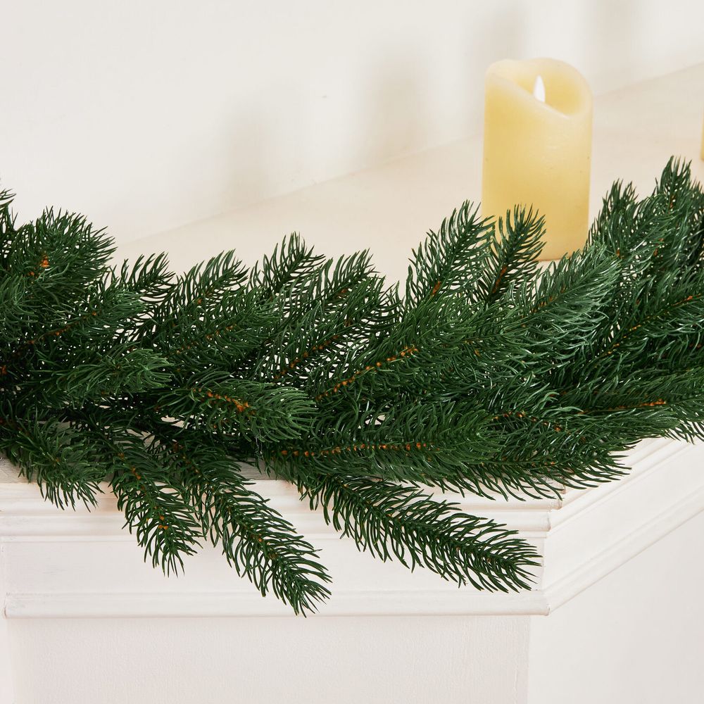 Хвойная гирлянда "Gabriel" литая хвоя