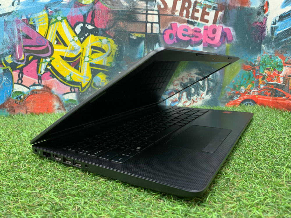 Игровой HP FHD/A9-9/8GB/Radeon 530 2GB/SSD256GB