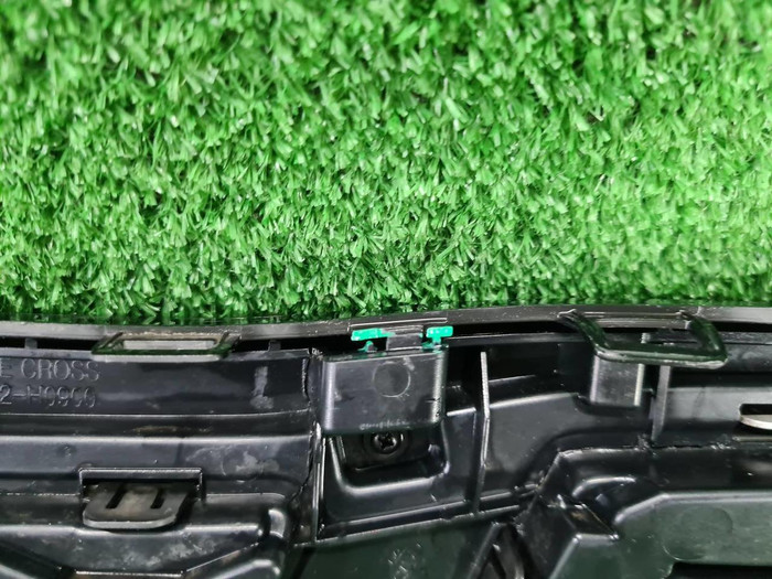 Решетка радиатора Kia Rio 4 X (2020-н.в.)