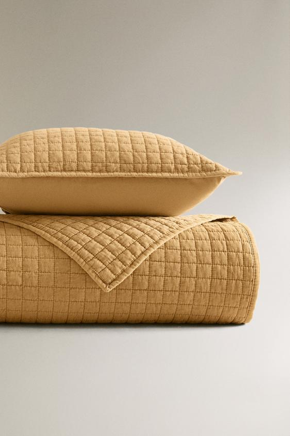 ZARA HOME ДЕТСКОЕ СТЕГАНОЕ КВАДРАТНОЕ ОДЕЯЛО, ГОРЧИЧНО-ЖЕЛТЫЙ