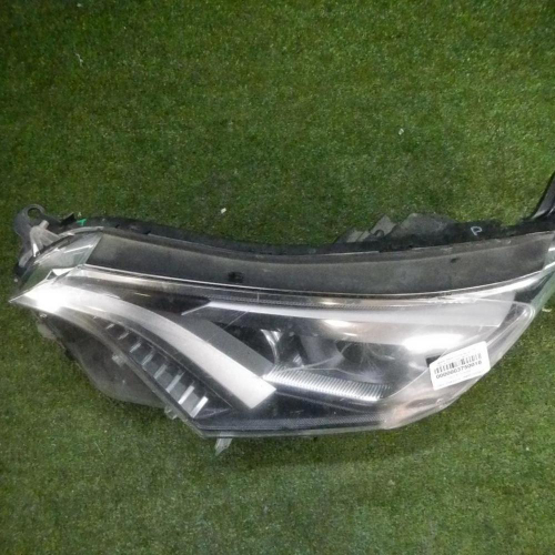 Фара левая Toyota Rav 4 CA40 (2015-2019) LED (В пленке)