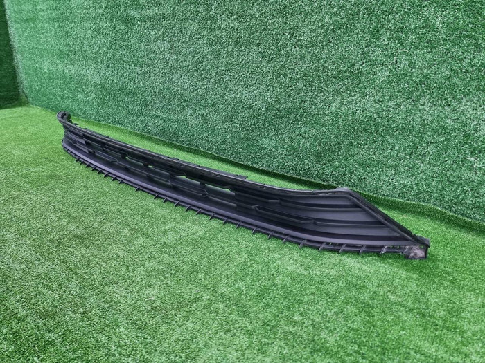 Решетка переднего бампера Faw Bestune T55 (21-нв)