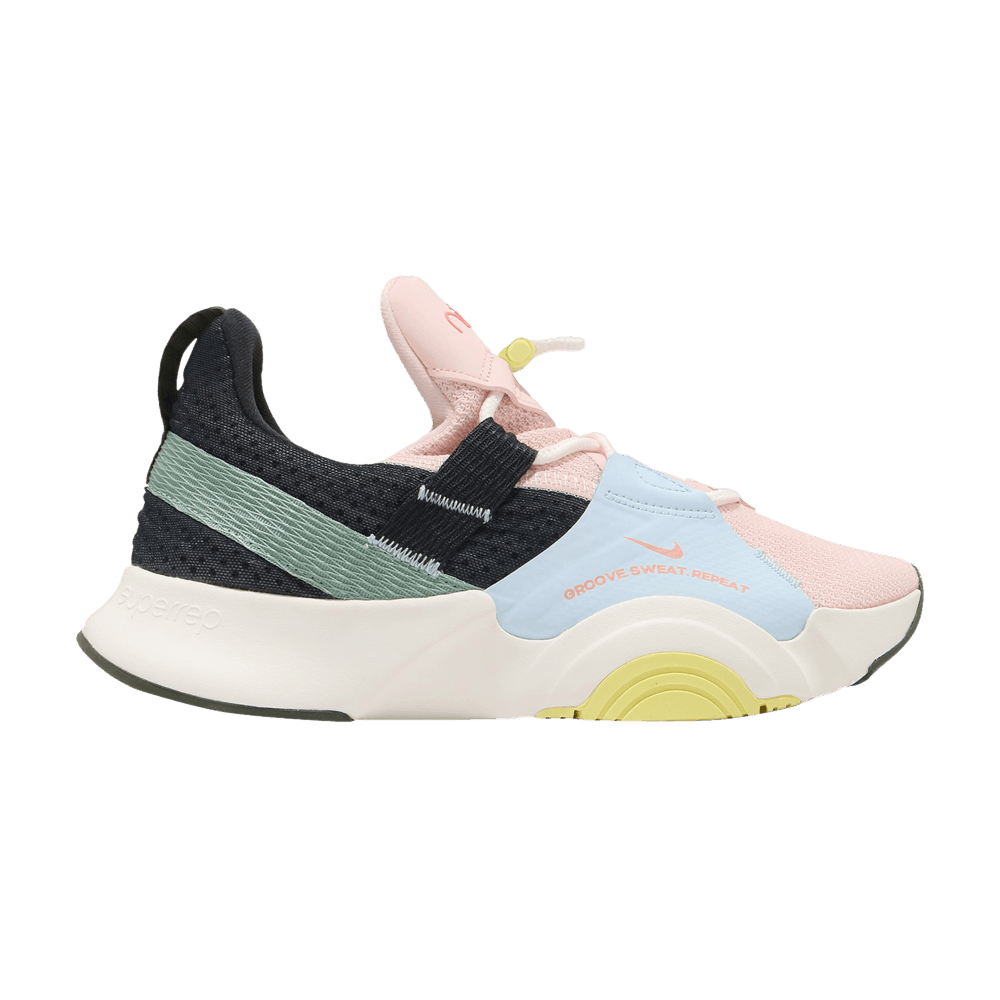 Кроссовки Nike Superrep Groove (Женская размерная сетка)