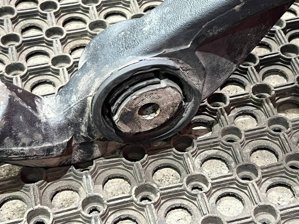 Торсион кабины в сборе