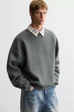 ZARA ТОЛСТОВКА С ЭФФЕКТОМ ПОТЕРТОСТИ, СЕРОВАТЫЙ