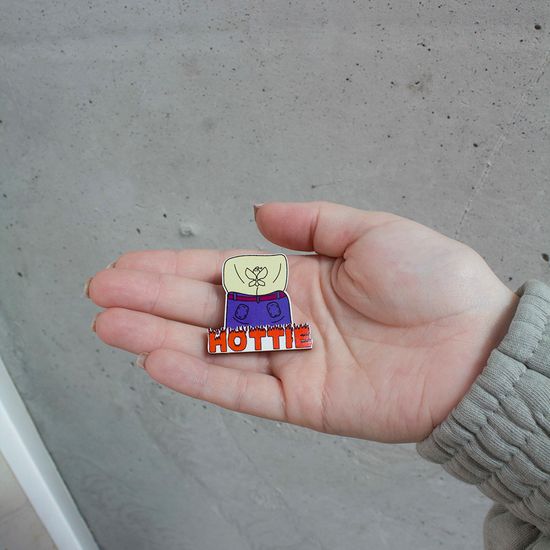 Значок деревянный (брошь) Hottie. Fire Pin