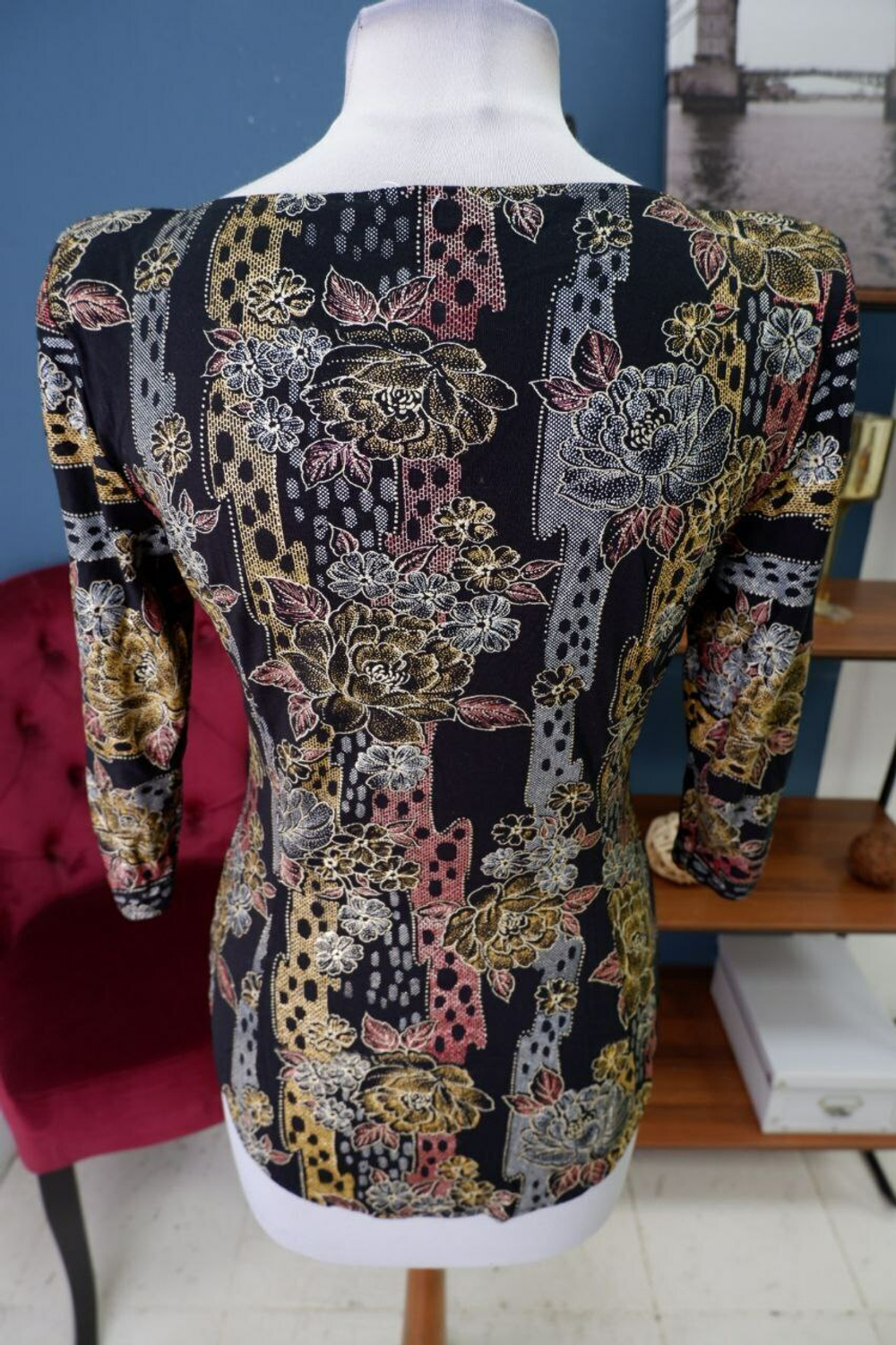 Джемпер оригинальный 42-44 размер