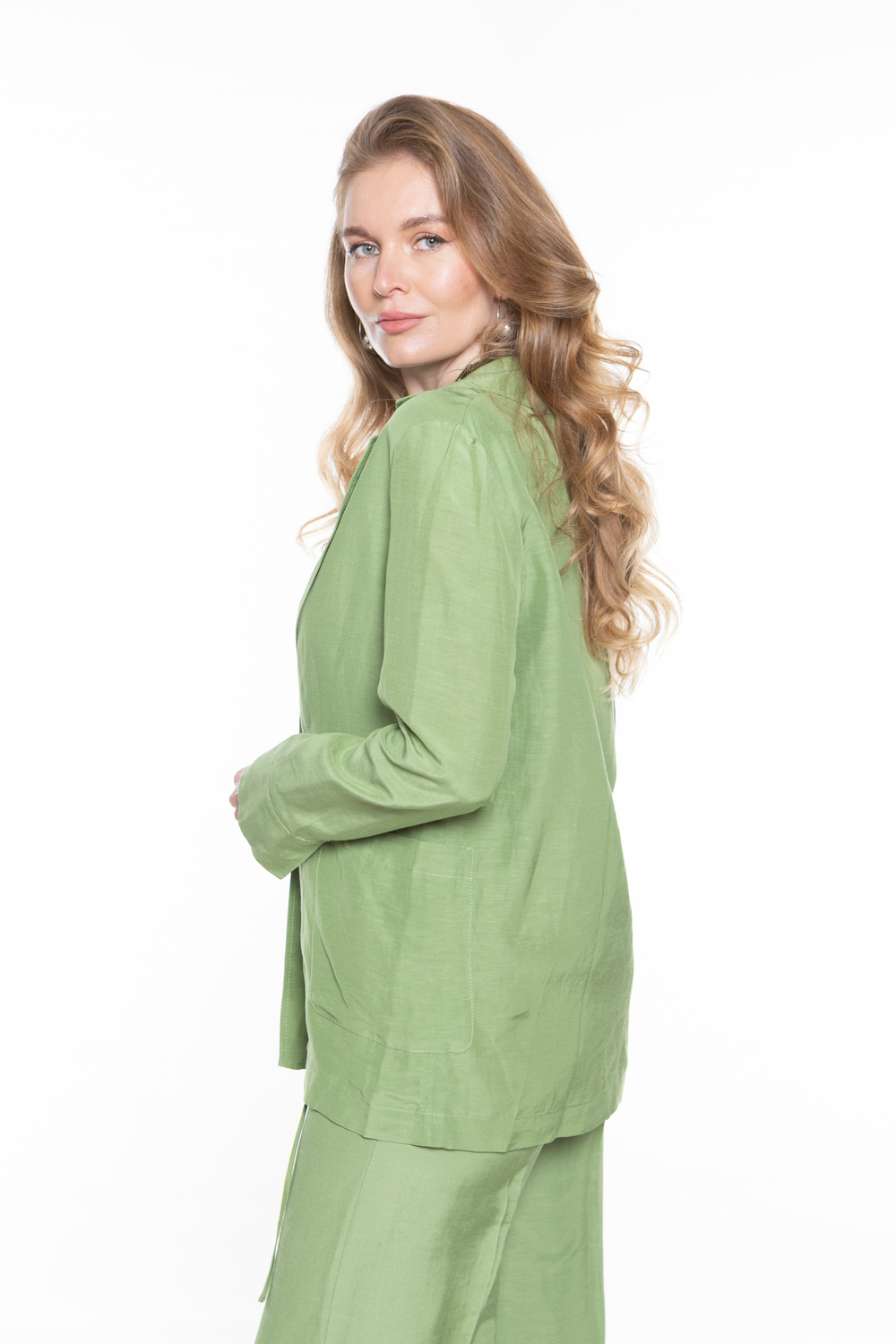 ЖАКЕТ ИЗ ЛЬНА И ВИСКОЗЫ