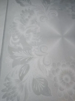 Плитка потолочная из пенополистирола экструдированная с рисунком бело серая