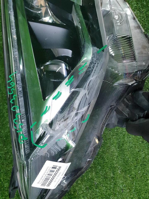 Битая Фара правая Toyota RAV4 4 CA40 (2015-2019) LED