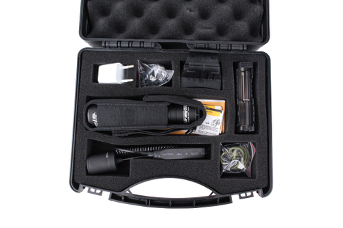 Фонарь с комплектом Armytek Dobermann Hunting Kit XP-L HI 1050 lm (F02004C)