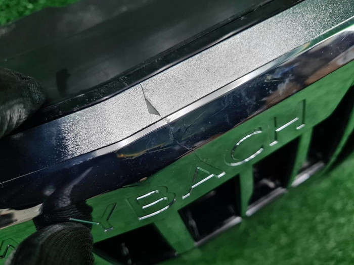 Решетка радиатора Mercedes GLS X167 19-23 Maybach