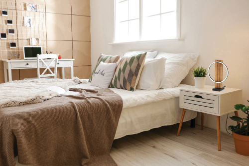 Настольная светодиодная лампа Eglo BOYAL 99457