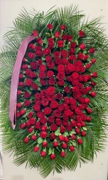 Ритуальный венок из живых цветов - 1