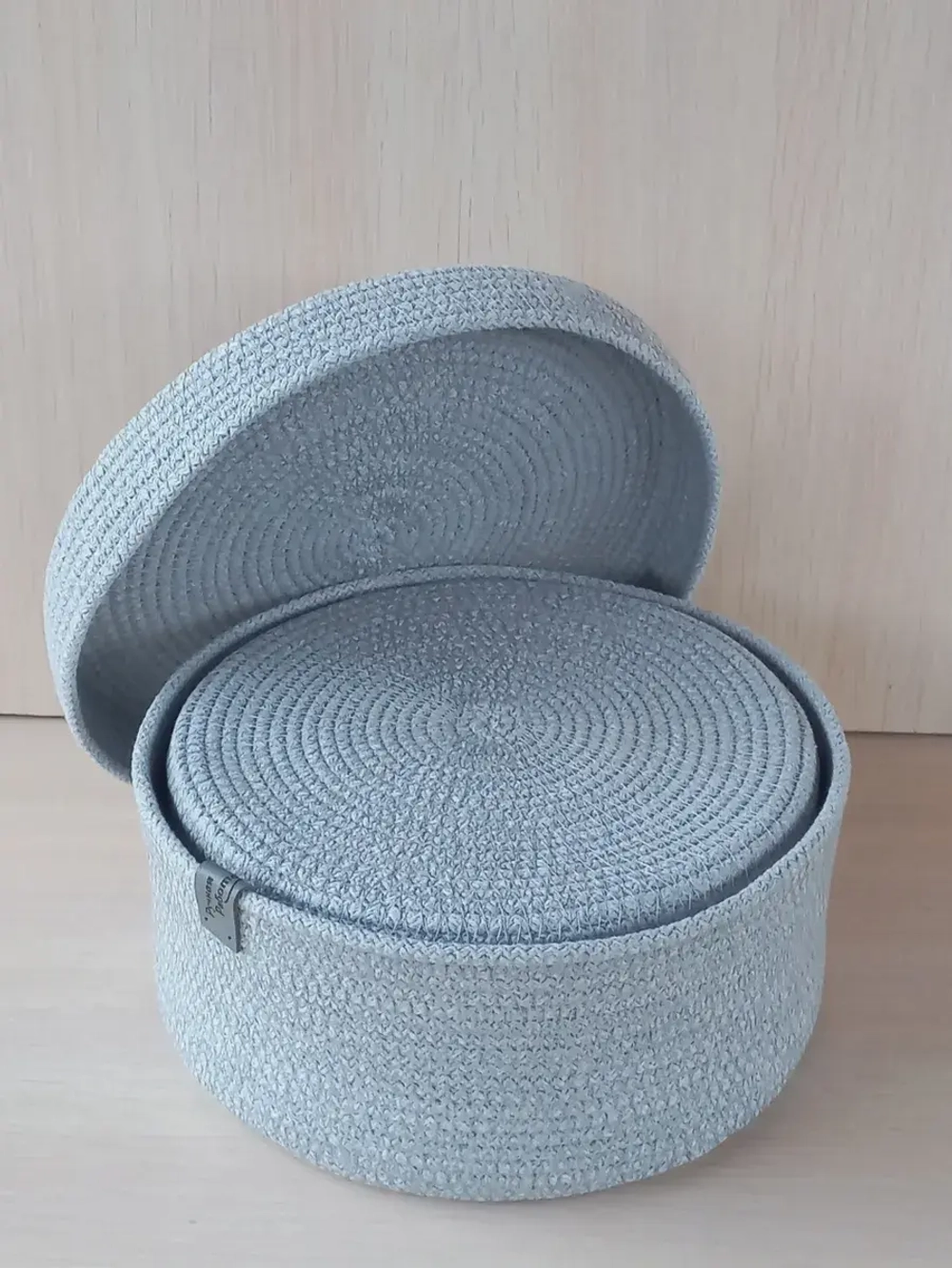 Корзина для хранения плетенаяя