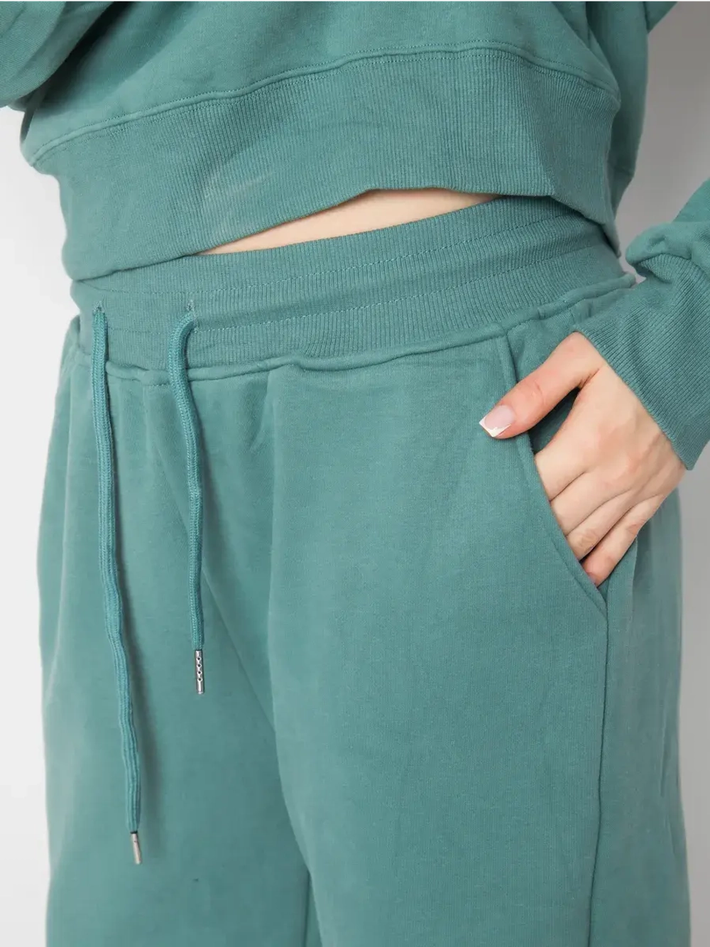 Спортивный костюм утепленный